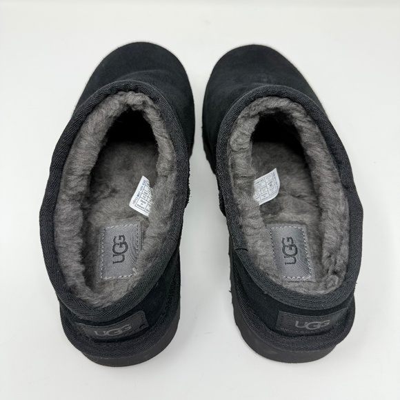 New UGG Classic Slipper In Black Women's Sz 10 - Picture 14 of 16